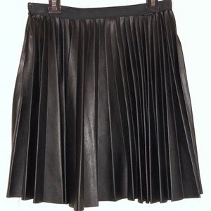 😎Pleather skirt